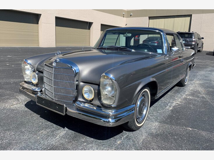Thumbnail Photo undefined for 1969 Mercedes-Benz 280SE